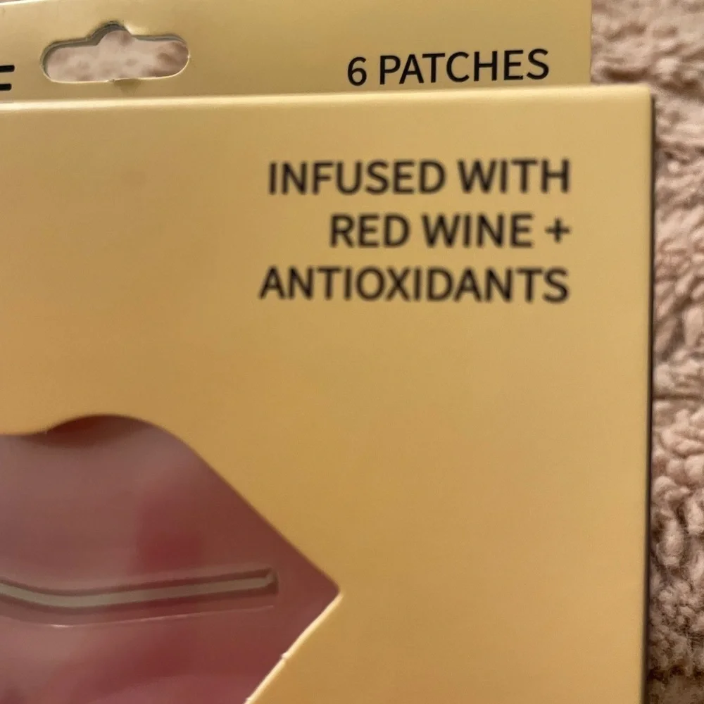 NWT Spalife Collagen Lip Masks Infused with Red Wine and Antioxidants